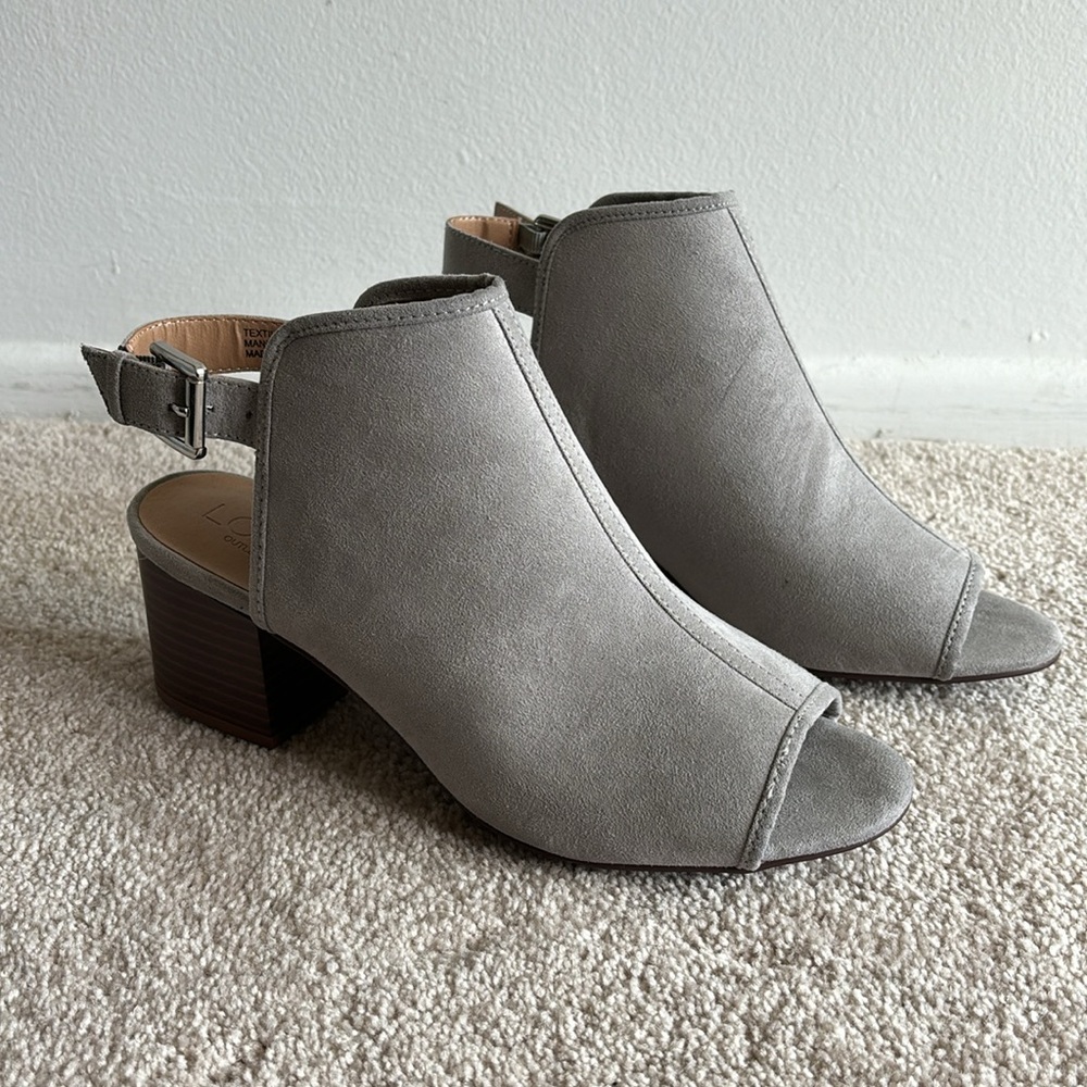 NWOT Gray Heels
